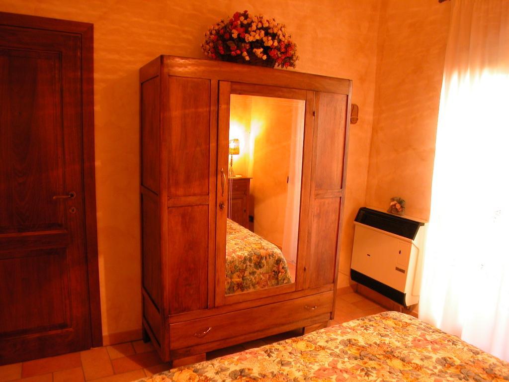 קאמפלו סול קליטונו Agriturismo Istrice Innamorato חדר תמונה